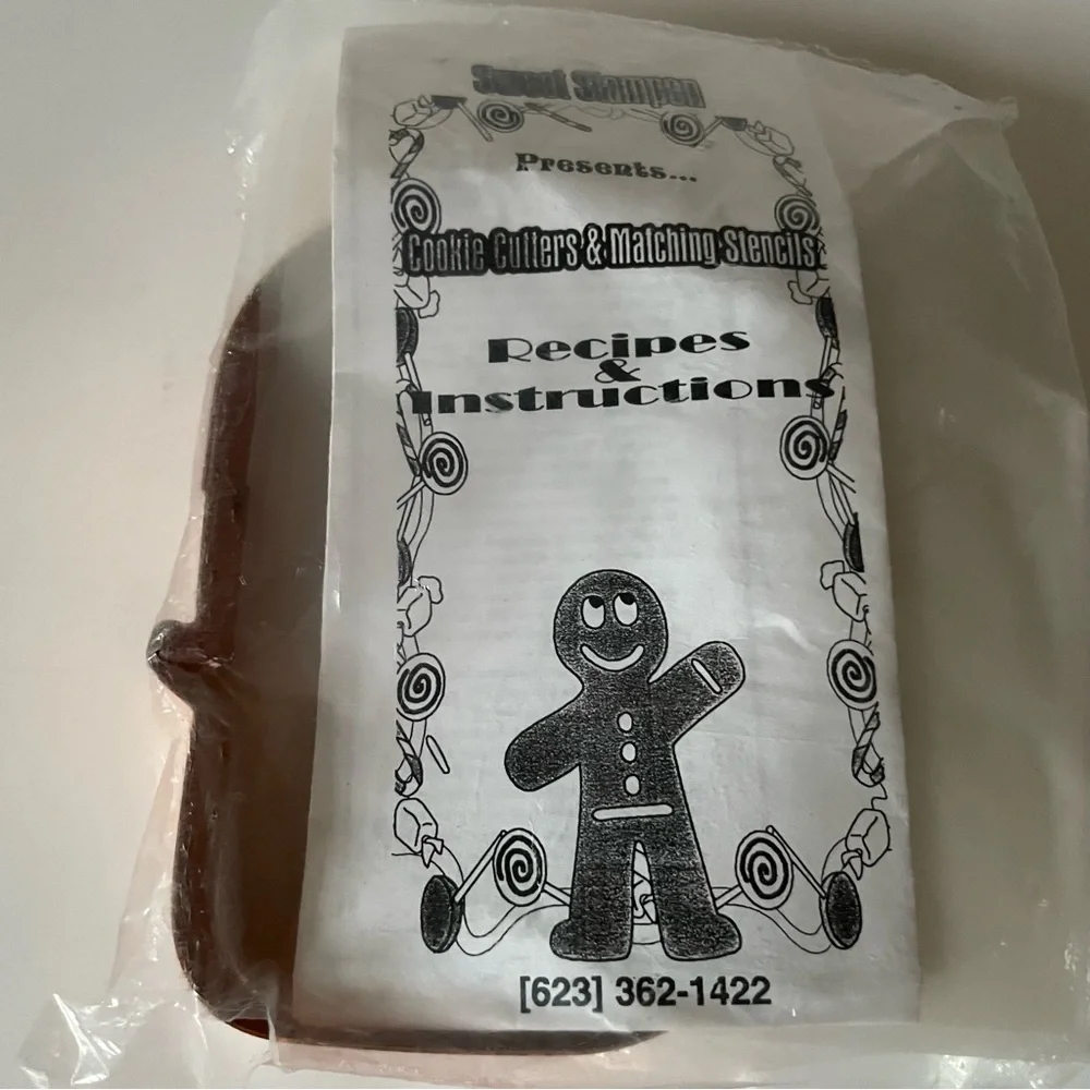 Vtg Cooper Cookie Cutters Basket Design